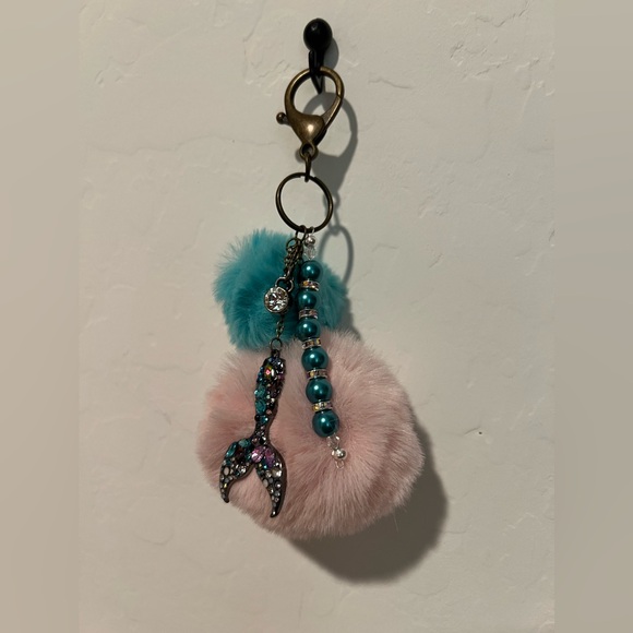 Bag Charm - Mermaid Tails Medium Size Handcrafted - Picture 5 of 11